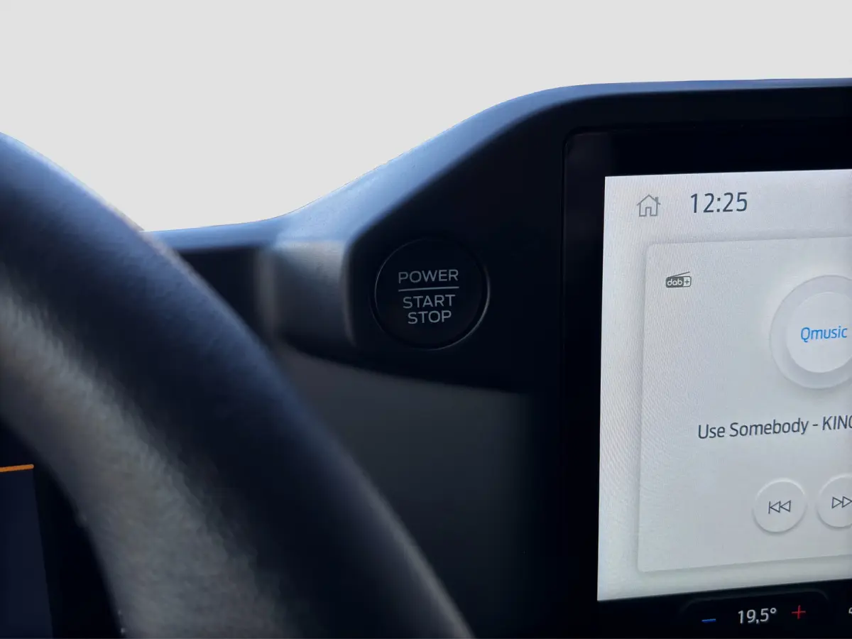 320 2.0 TDCI L2H1 Trend | Cruise Control | Camera | Trekhaak | CarPlay |