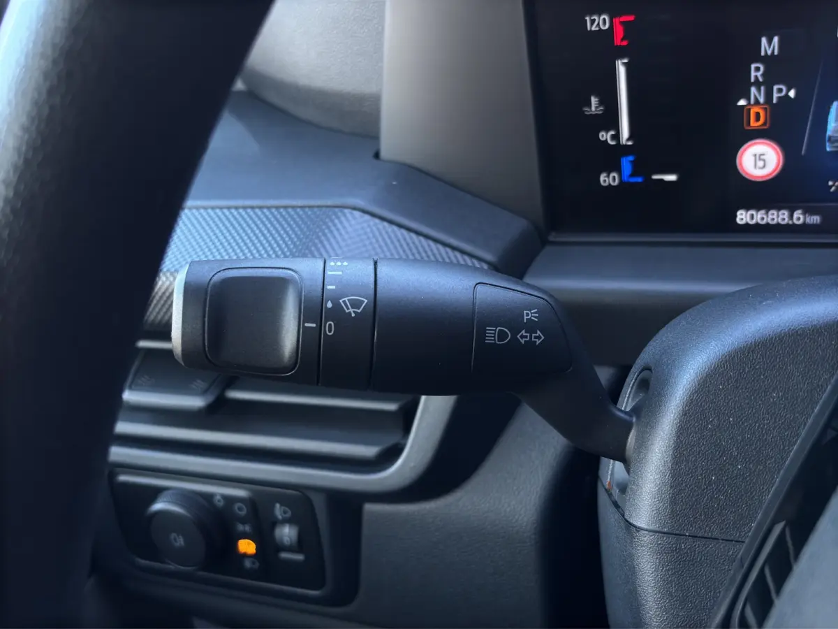 320 2.0 TDCI L2H1 Trend | Cruise Control | Camera | Trekhaak | CarPlay |
