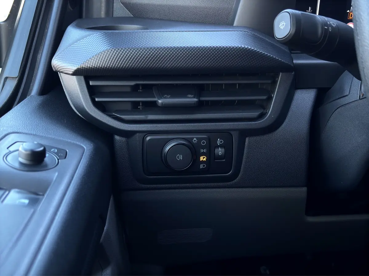 320 2.0 TDCI L2H1 Trend | Cruise Control | Camera | Trekhaak | CarPlay |