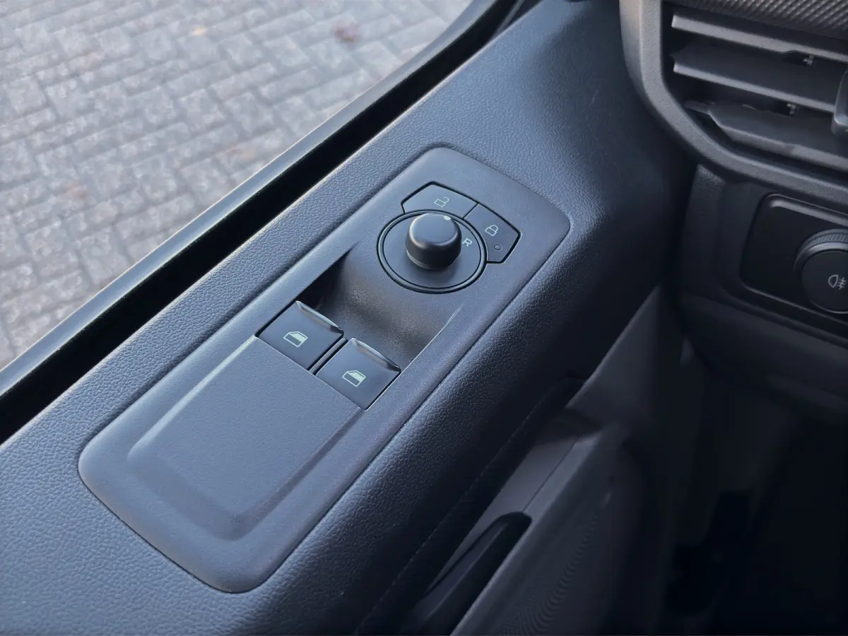 320 2.0 TDCI L2H1 Trend | Cruise Control | Camera | Trekhaak | CarPlay |
