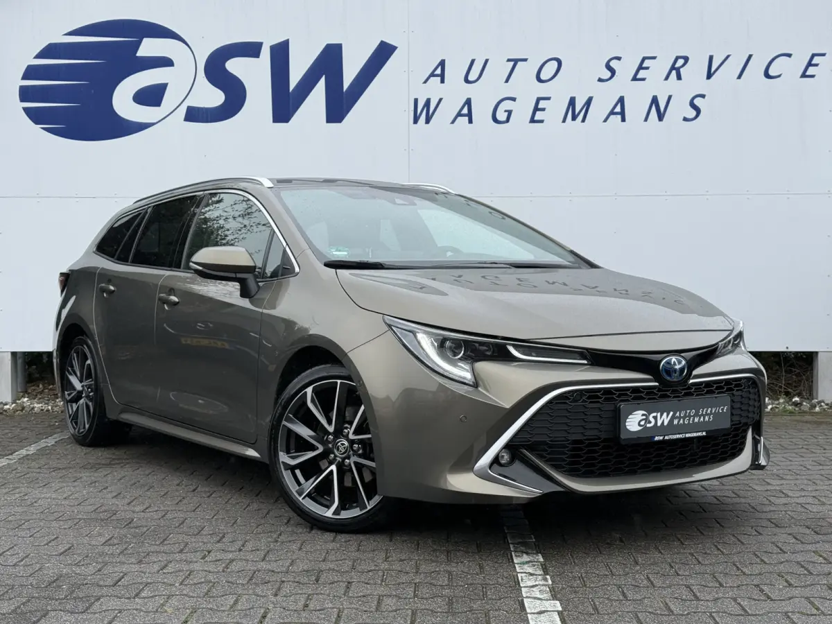 2.0 Hybrid Executive | HUD | ACC | CarPlay | Camera | JBL | 18 inch