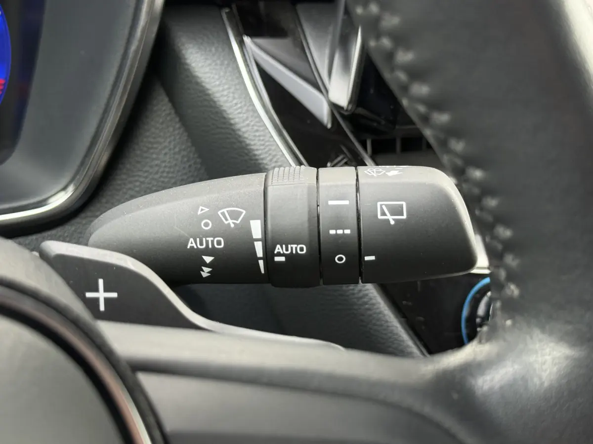 2.0 Hybrid Executive | HUD | ACC | CarPlay | Camera | JBL | 18 inch