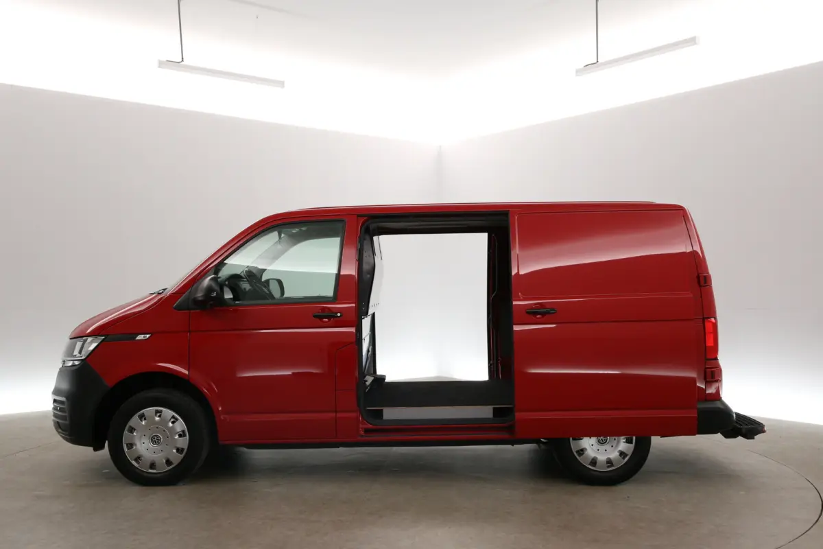 2.0 TDI 150PK L1H1 | DSG | Airco | Camera | Cruise | 3 Zits | 2xSchuifdeur | Carplay