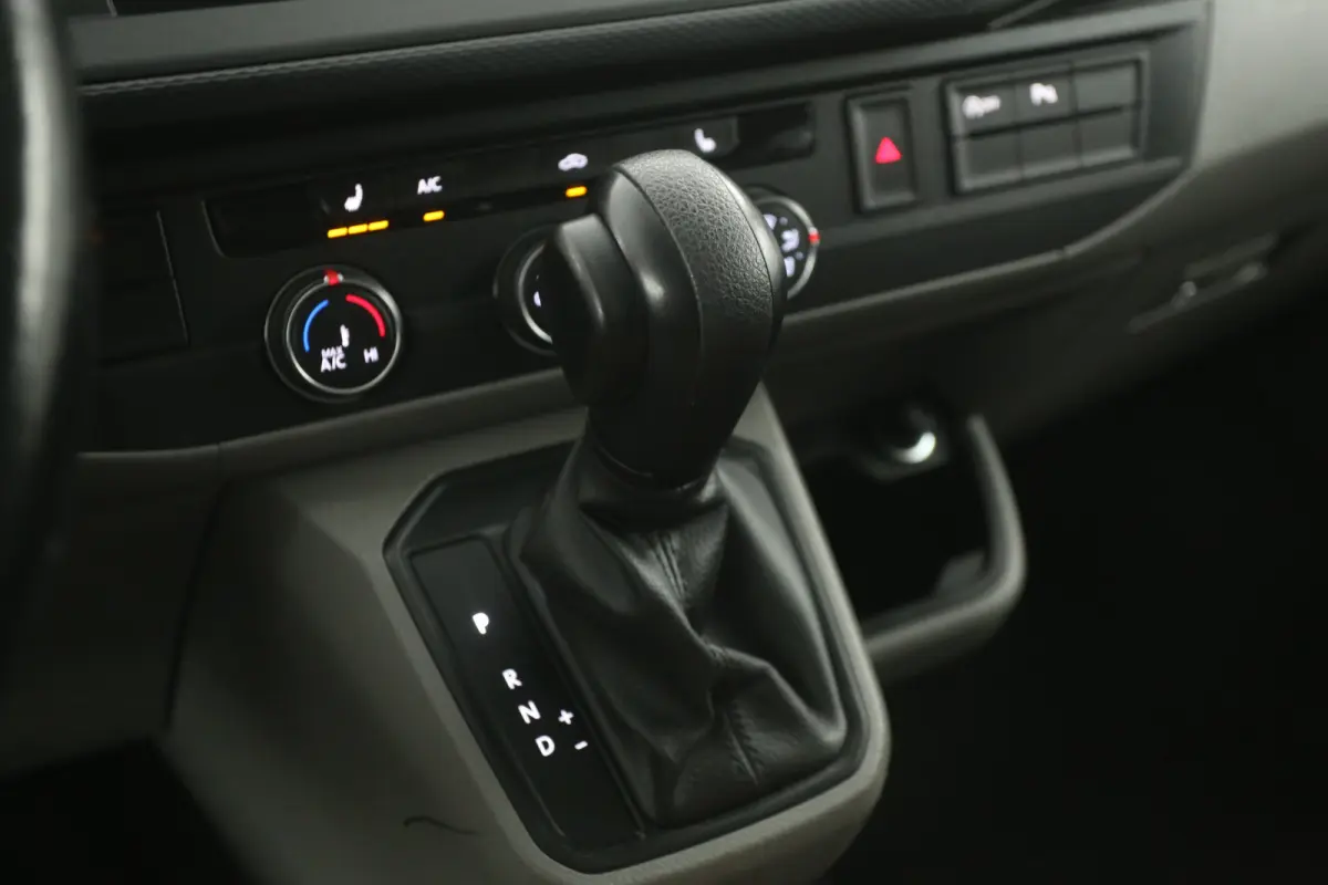 2.0 TDI 150PK L1H1 | DSG | Airco | Camera | Cruise | 3 Zits | 2xSchuifdeur | Carplay