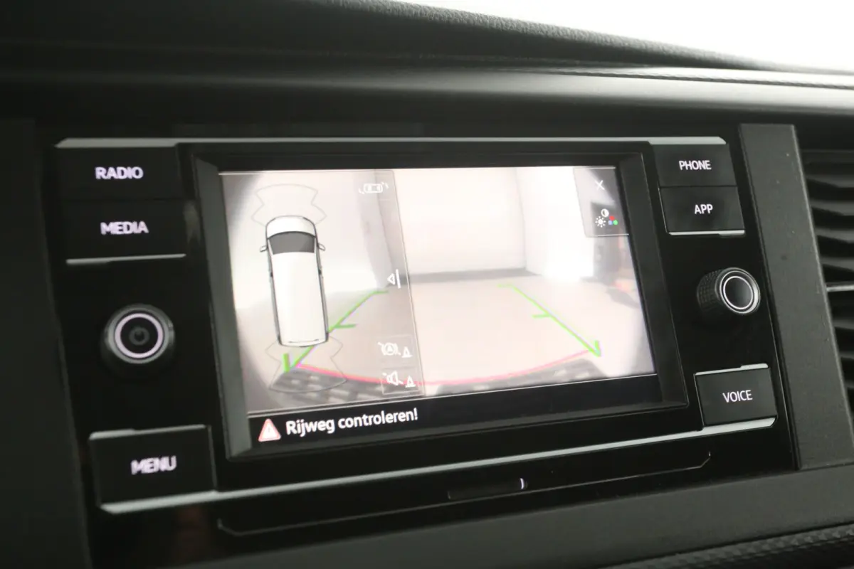 2.0 TDI 150PK L1H1 | DSG | Airco | Camera | Cruise | 3 Zits | 2xSchuifdeur | Carplay