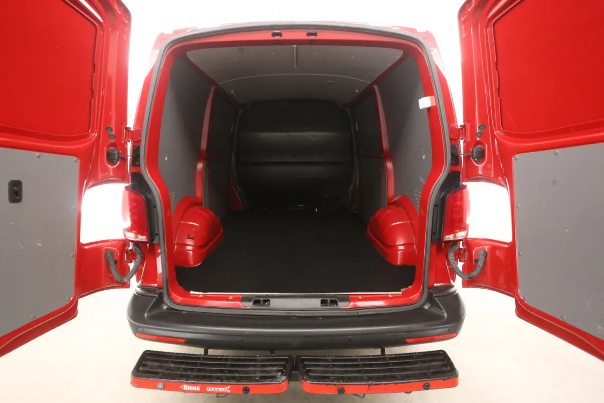 2.0 TDI 150PK L1H1 | DSG | Airco | Camera | Cruise | 3 Zits | 2xSchuifdeur | Carplay