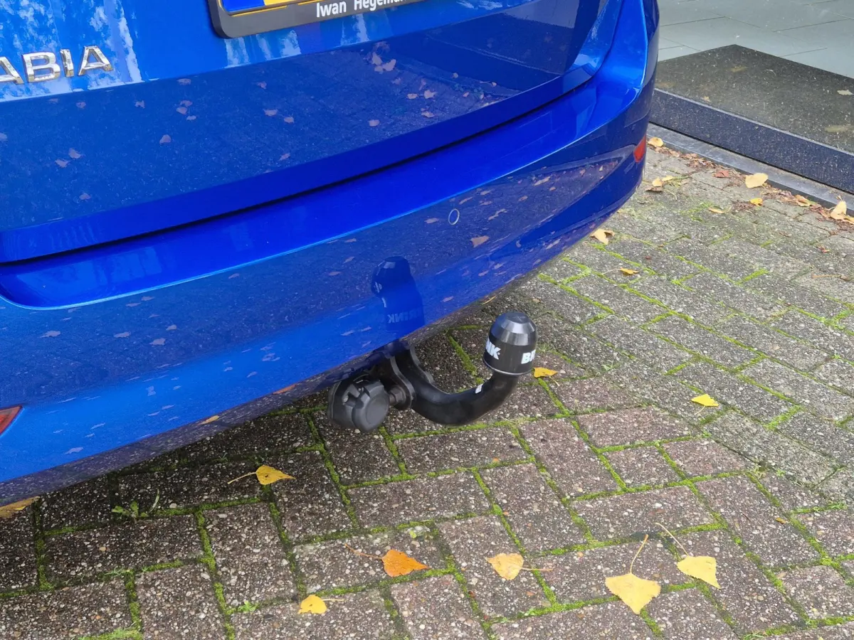 1.0 TSI Sport Business | Navigatie | Apple Carplay | Trekhaak | Climate Control | Parkeersensoren | Cruise Control