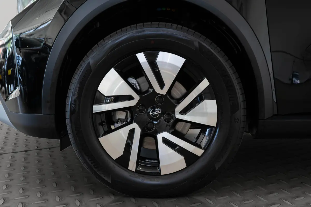 1.2 Turbo 145pk Hybrid GS | Tot 8 Jaar Garantie | Camera | Stoel & Stuurverwarming | Navigatie | Climate Controle | Dodehoek Detectie |