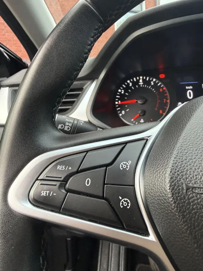 1.0 TCe 90 Zen | NIEUWSTAAT | CRUISE | TREKHAAK | NAVI VIA APP | LED | CARPLAY |