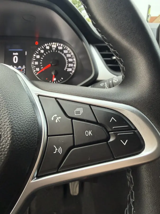 1.0 TCe 90 Zen | NIEUWSTAAT | CRUISE | TREKHAAK | NAVI VIA APP | LED | CARPLAY |