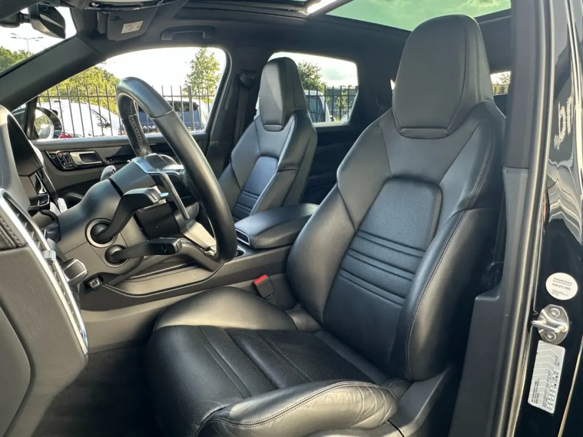 3.0 E-Hybrid bj2020 *Pano *Adaptive *Head-up *Sport uitlaat