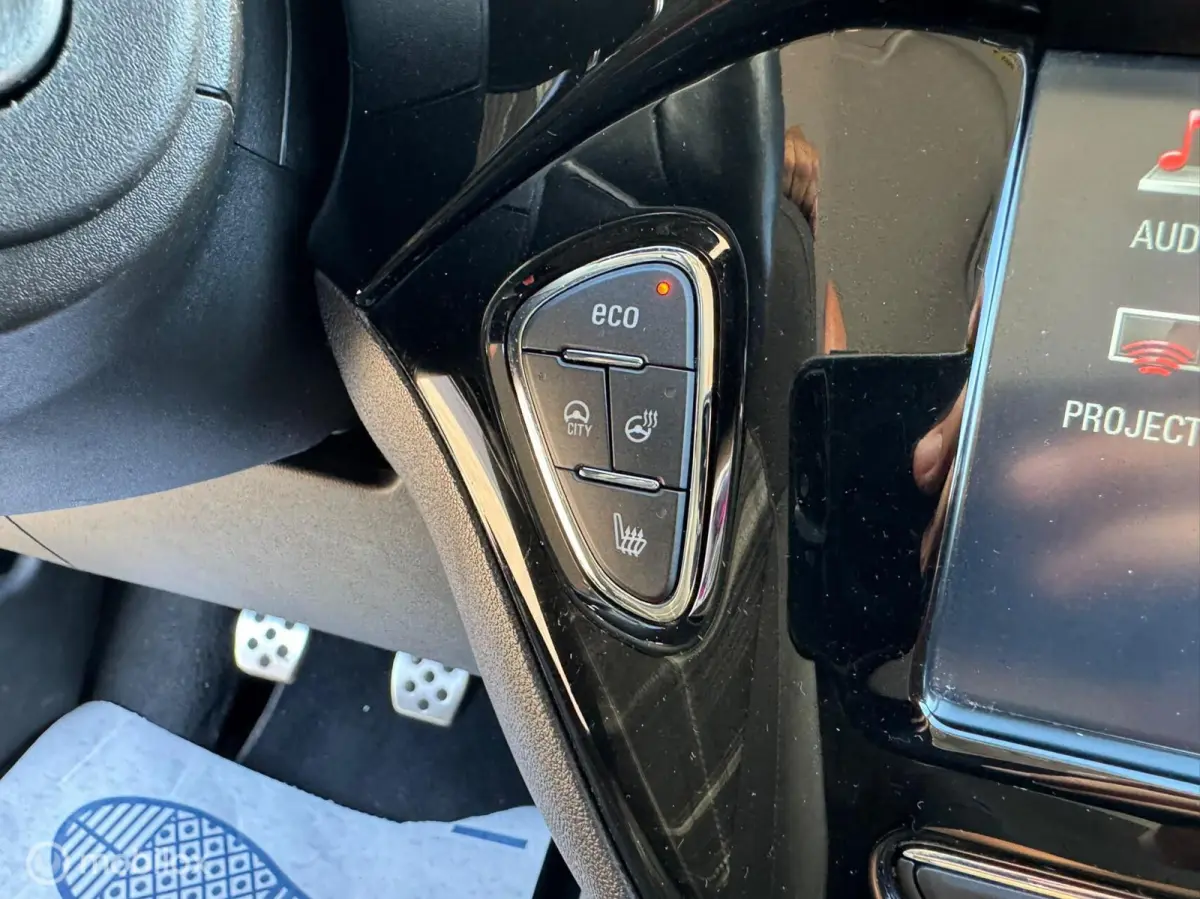 1.0 Turbo Color Edition/OPC/Airco/Cruise Cont/Apk