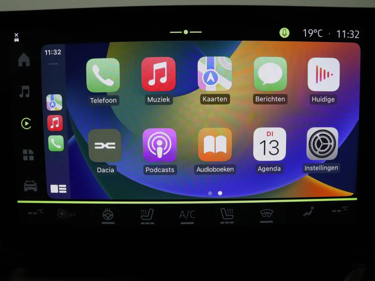 155pk Hybrid Journey Apple Carplay/Android Auto | Climate