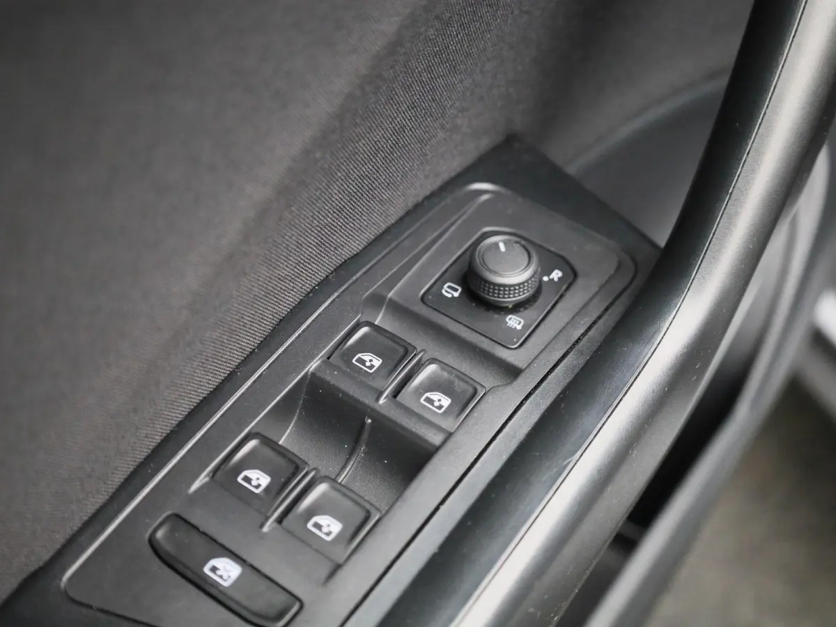 1.0 TSI Life 75 Edition | 110 PK | Apple Carplay | Android Auto | Parkeercamera | Navigatie | Adaptieve Cruise Control |