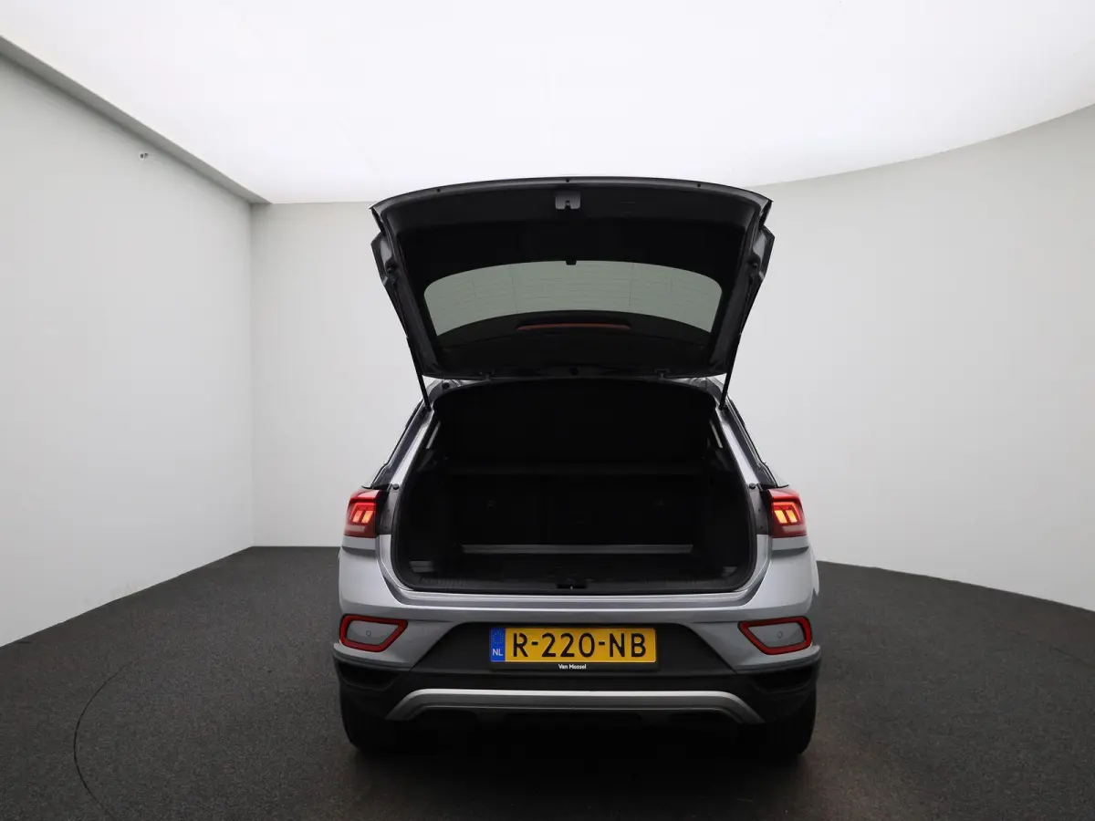 1.0 TSI Life 75 Edition | 110 PK | Apple Carplay | Android Auto | Parkeercamera | Navigatie | Adaptieve Cruise Control |