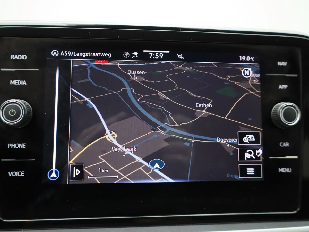 1.0 TSI Life 75 Edition | 110 PK | Apple Carplay | Android Auto | Parkeercamera | Navigatie | Adaptieve Cruise Control |