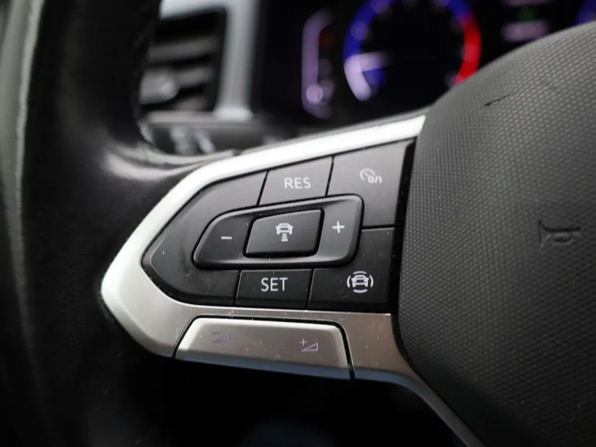1.0 TSI Life 75 Edition | 110 PK | Apple Carplay | Android Auto | Parkeercamera | Navigatie | Adaptieve Cruise Control |