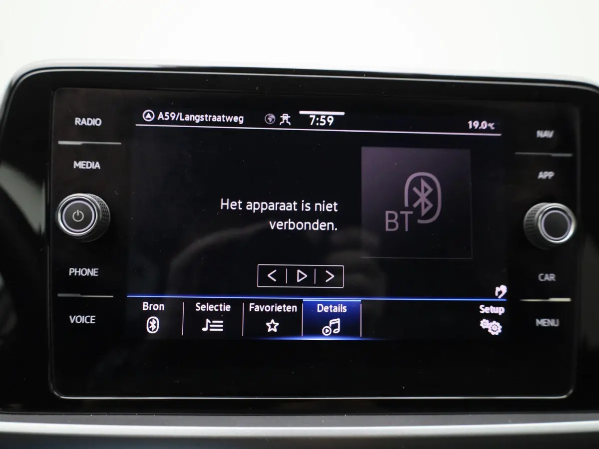 1.0 TSI Life 75 Edition | 110 PK | Apple Carplay | Android Auto | Parkeercamera | Navigatie | Adaptieve Cruise Control |