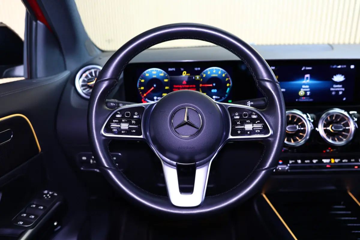 250 e AMG Line AVM CARPLAY NAVI CLIMA PDC CRUISE CAMERA SFEER THAAK '22
