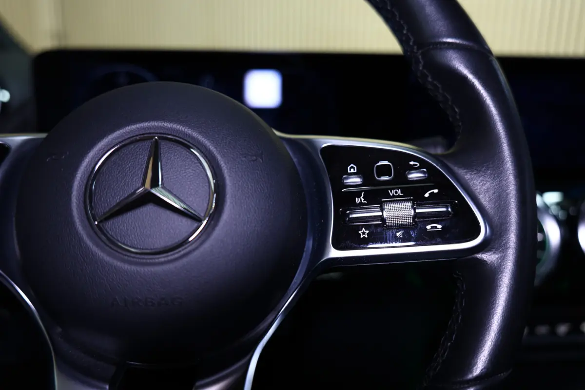 250 e AMG Line AVM CARPLAY NAVI CLIMA PDC CRUISE CAMERA SFEER THAAK '22