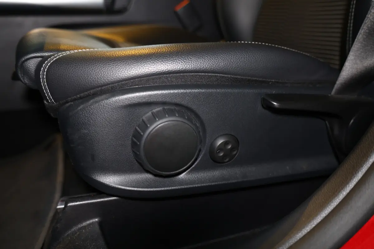 250 e AMG Line AVM CARPLAY NAVI CLIMA PDC CRUISE CAMERA SFEER THAAK '22