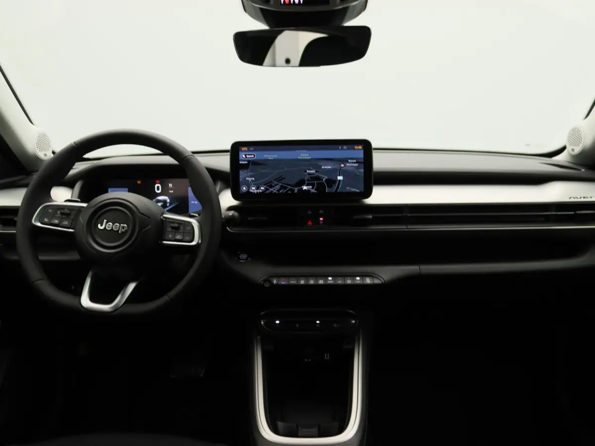 1.2 e-Hybrid Summit | VOORRAAD VOORDEEL | TOT 8 JAAR GARANTIE | VAN € 41.175,- VOOR € 34.995,-