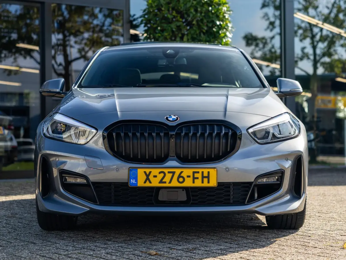 118i High Ex. M-Sport|Pano|Adapt.Cr.|Carplay
