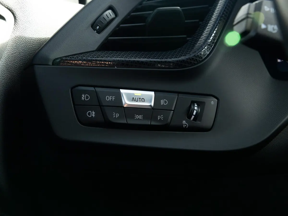 118i High Ex. M-Sport|Pano|Adapt.Cr.|Carplay