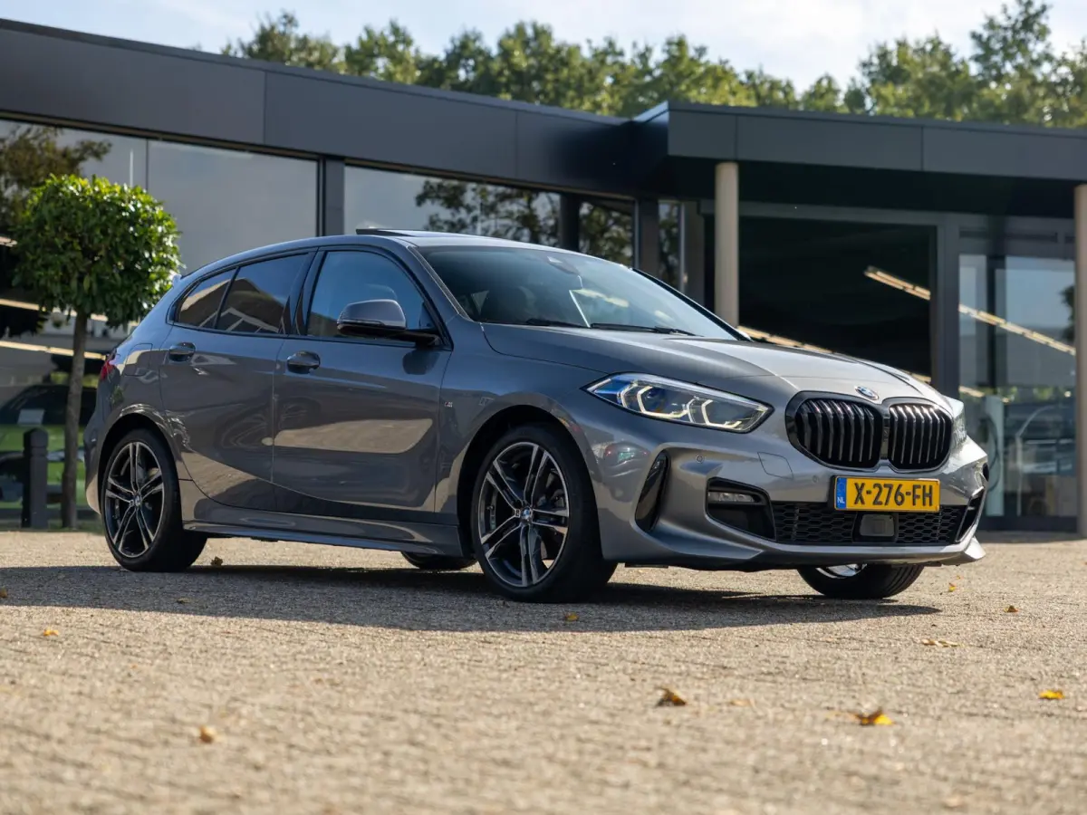 118i High Ex. M-Sport|Pano|Adapt.Cr.|Carplay