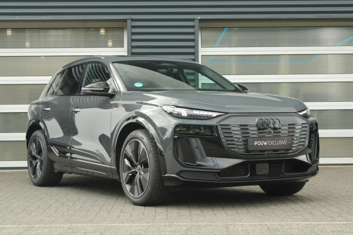 388pk quattro S edition 100kWh | Trekhaak | Luchtvering | Panoramadak  | Bang & Olufsen Premium 3D | Stoelverwarming Voor & Achter | Bijrijdersscherm