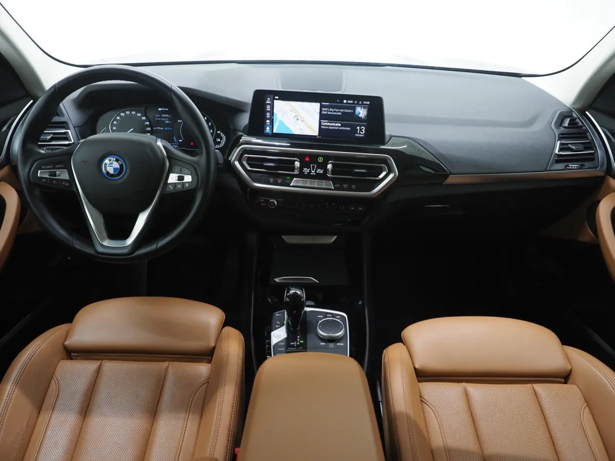 xDrive30e | Leder | Sportstoelen | Camera | Cruise | Climate | LED | Carplay