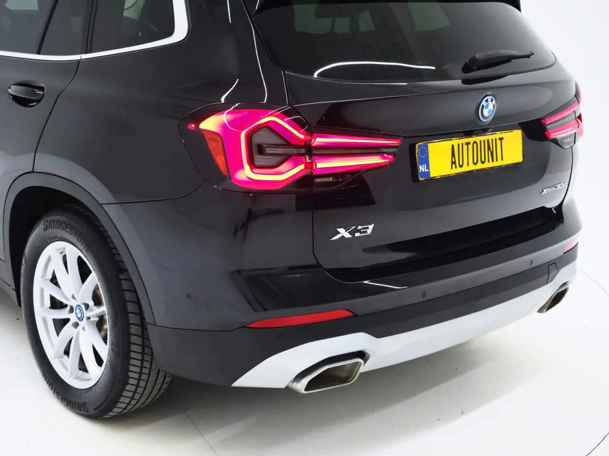 xDrive30e | Leder | Sportstoelen | Camera | Cruise | Climate | LED | Carplay