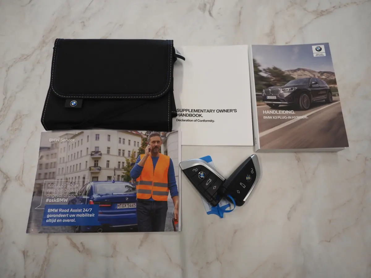 xDrive30e | Leder | Sportstoelen | Camera | Cruise | Climate | LED | Carplay