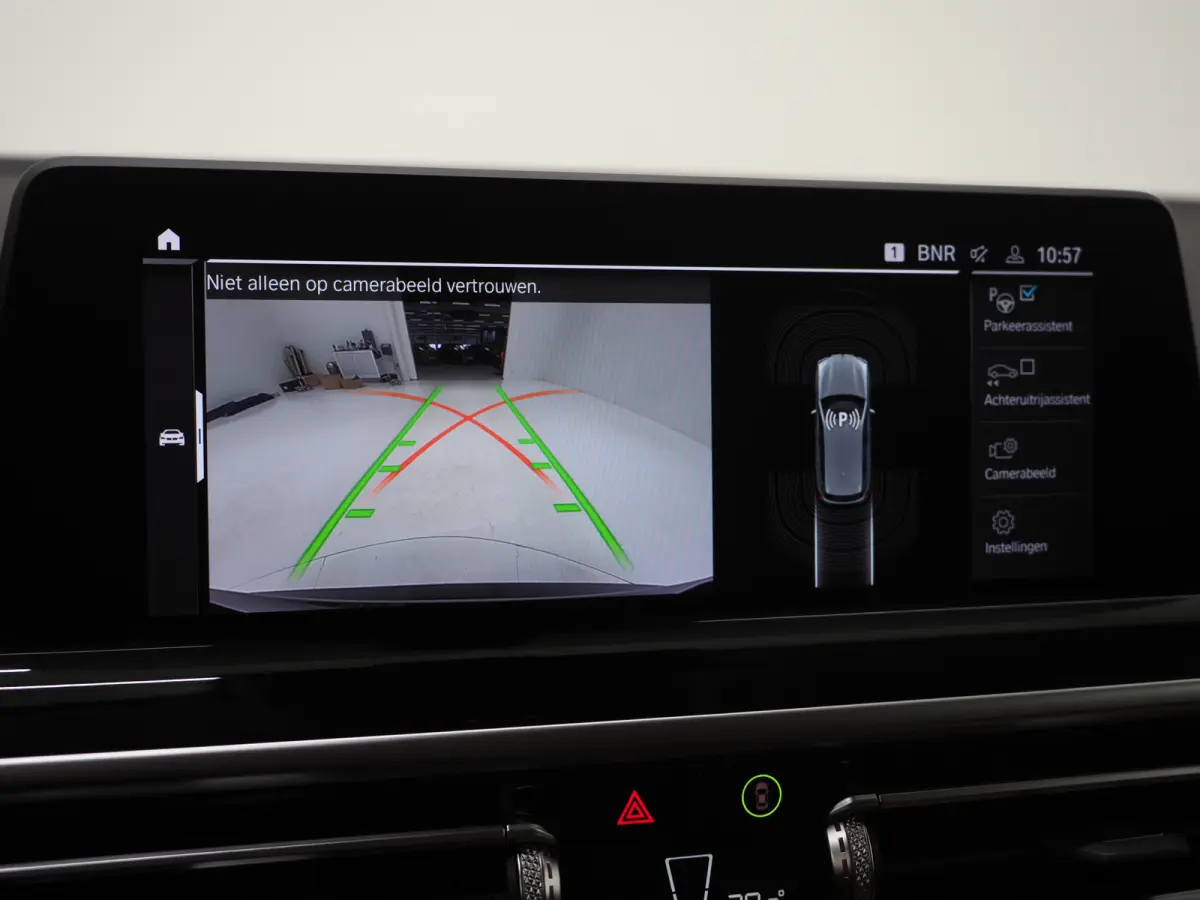 xDrive30e | Leder | Sportstoelen | Camera | Cruise | Climate | LED | Carplay