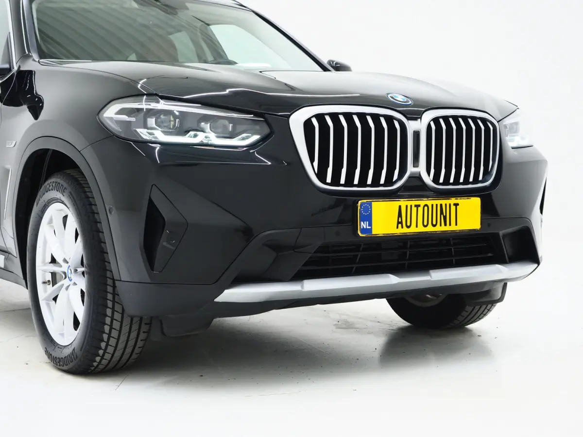 xDrive30e | Leder | Sportstoelen | Camera | Cruise | Climate | LED | Carplay