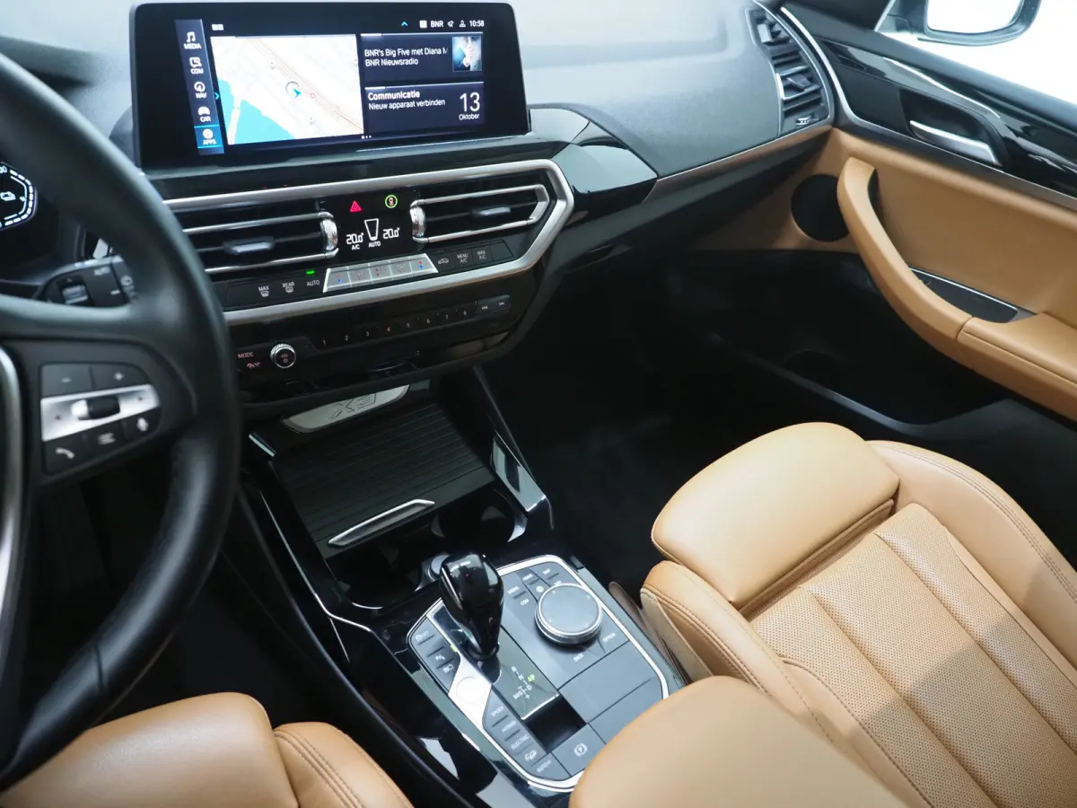 xDrive30e | Leder | Sportstoelen | Camera | Cruise | Climate | LED | Carplay