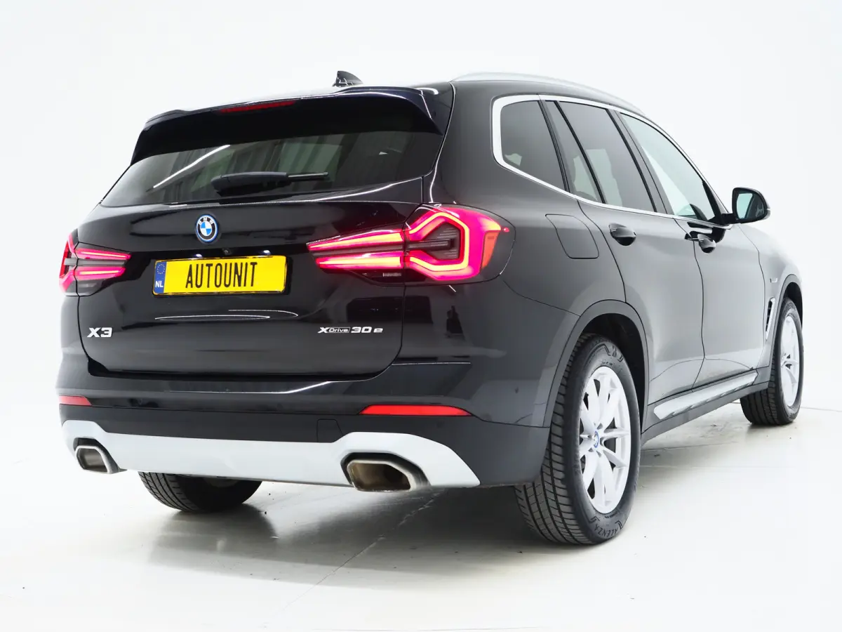 xDrive30e | Leder | Sportstoelen | Camera | Cruise | Climate | LED | Carplay