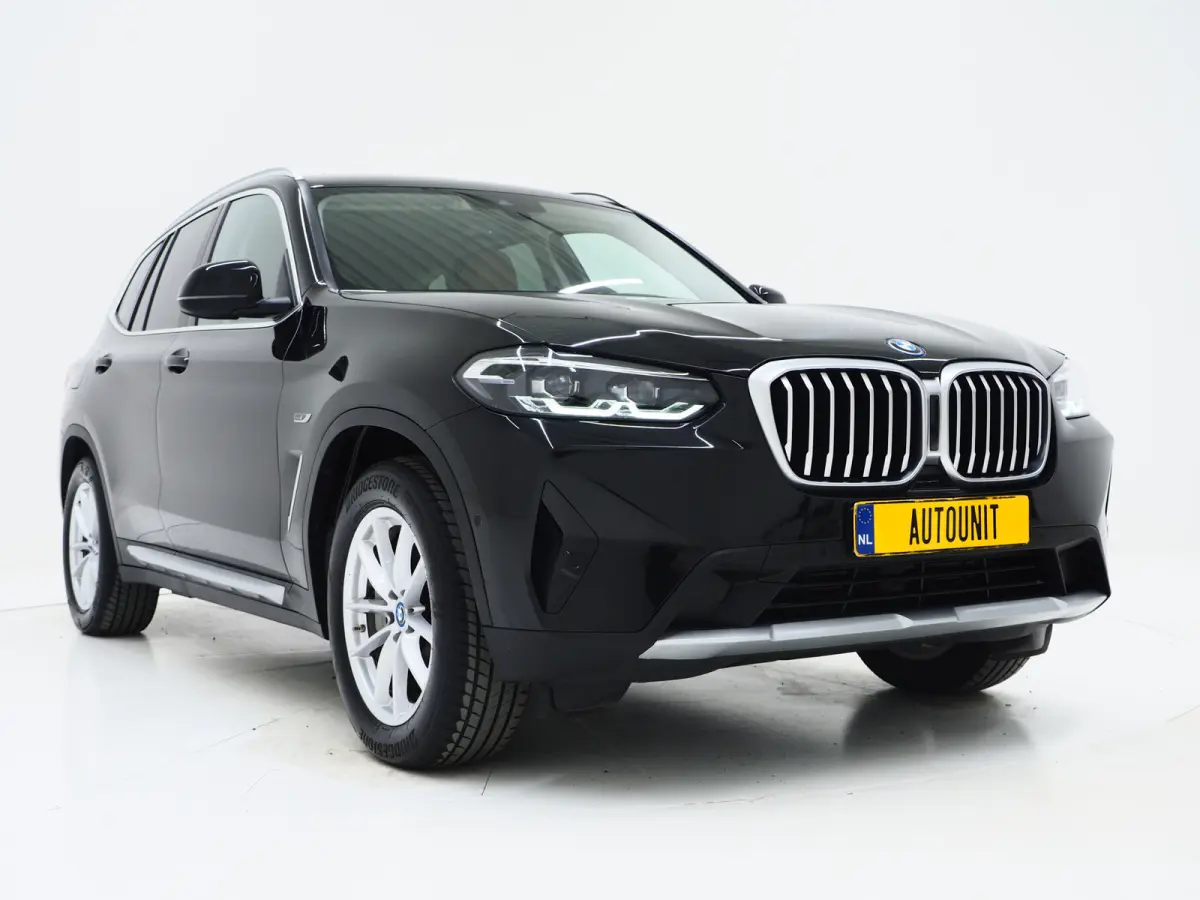xDrive30e | Leder | Sportstoelen | Camera | Cruise | Climate | LED | Carplay