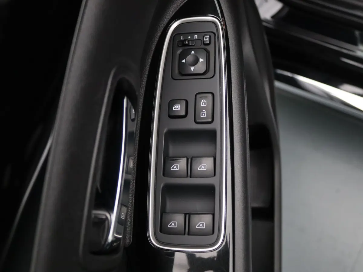 224pk PHEV Intense+ Apple Carplay/Android Auto | Climate