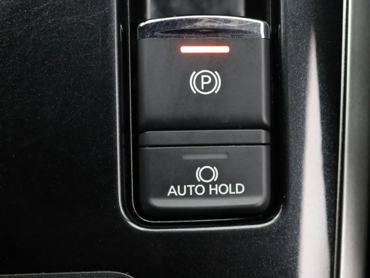224pk PHEV Intense+ Apple Carplay/Android Auto | Climate
