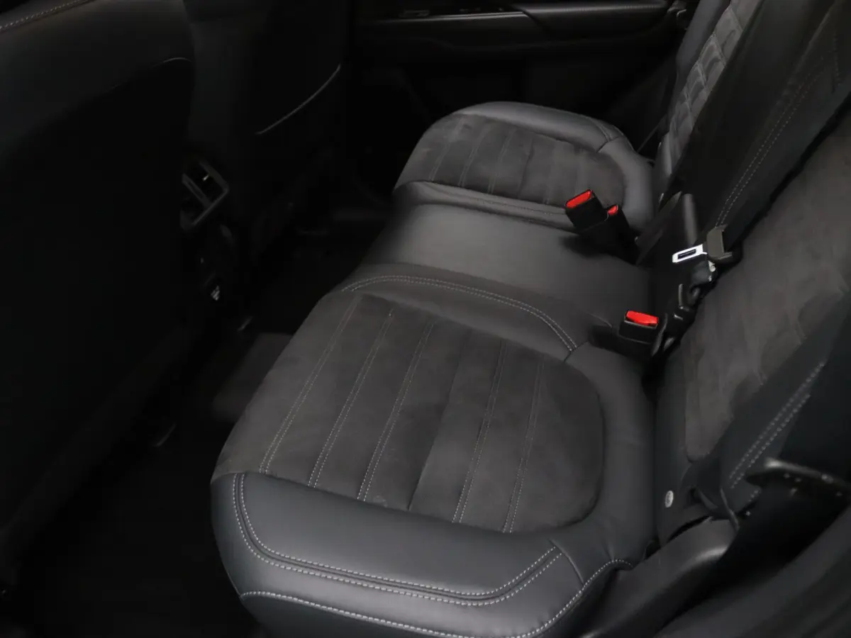 224pk PHEV Intense+ Apple Carplay/Android Auto | Climate