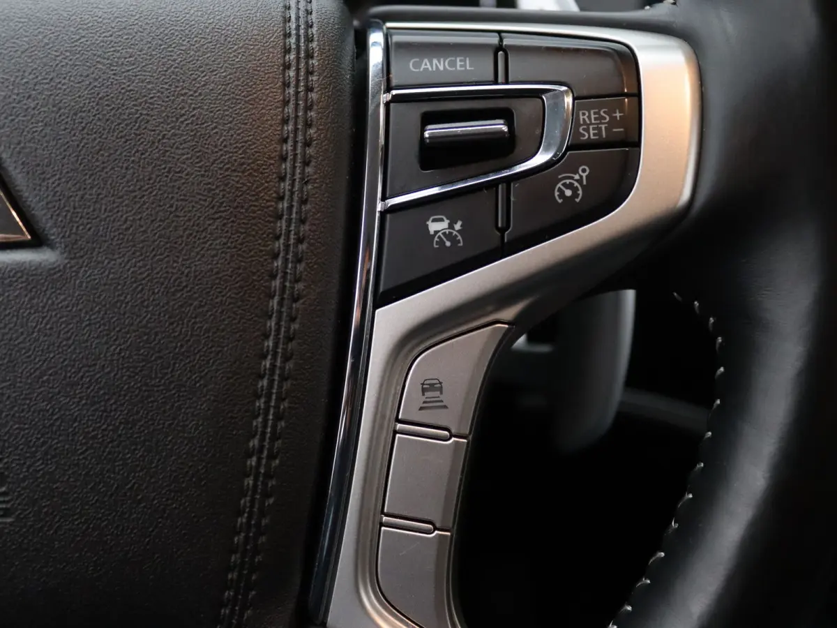 224pk PHEV Intense+ Apple Carplay/Android Auto | Climate