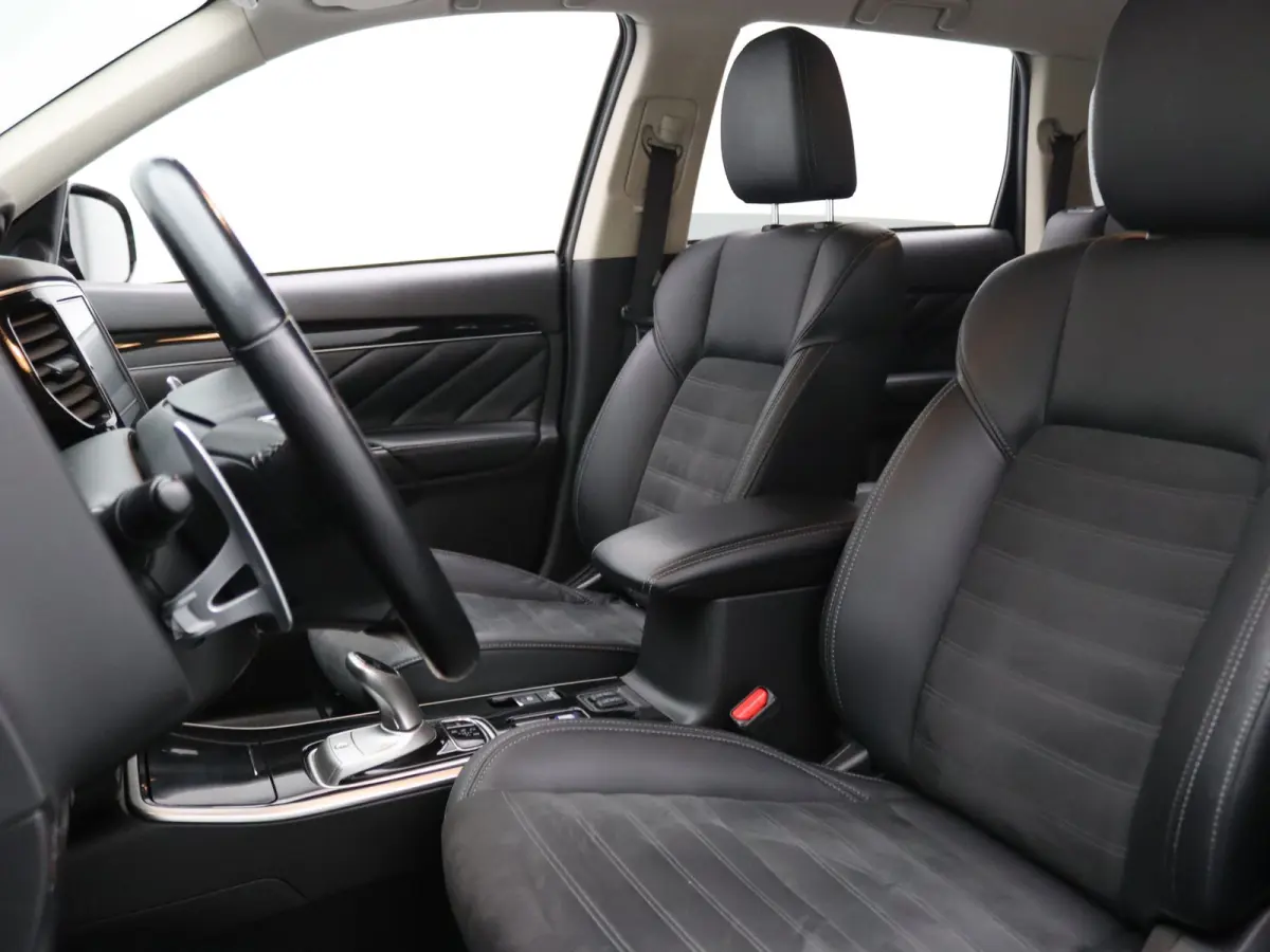 224pk PHEV Intense+ Apple Carplay/Android Auto | Climate