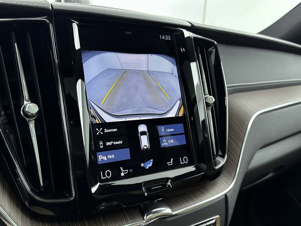 2.0 B5 AWD Inscription | Luchtvering | Bowers & Wilkins | BLIS | PDC+360 Camera | Stoelmassage / Ventilatie | 1e Eigenaar |
