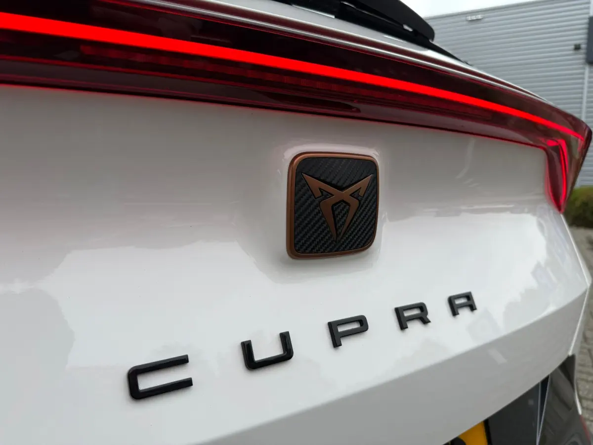1.4 e-Hybrid VZ Performance - Open/Schuifdak - Navi - Climate - Camera