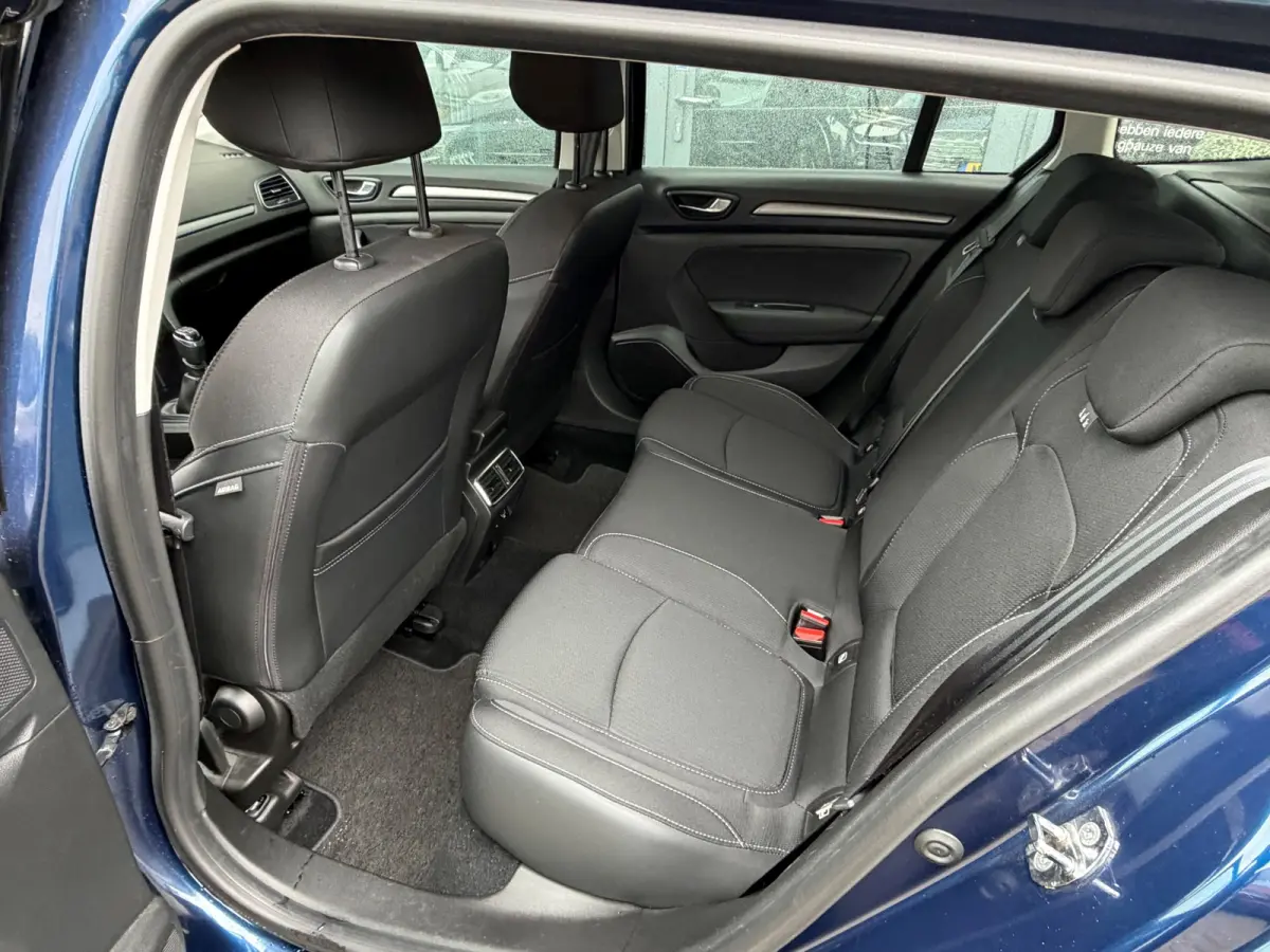 1.0 TCe Business Zen 31.000km | 1e Eig | NLauto | Afn.th | Camera | Halfleer | LED kopl | Keyless | ECC