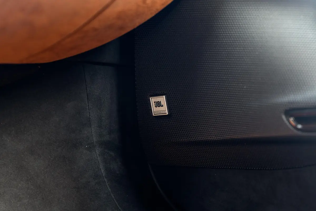 4.0 V8 | Warranty | Lift | Carbon | Racing Seats | Carplay |