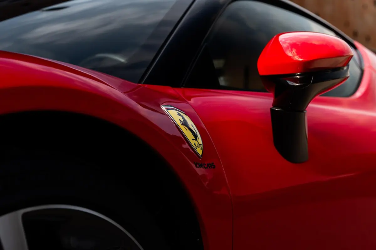 4.0 V8 | Warranty | Lift | Carbon | Racing Seats | Carplay |
