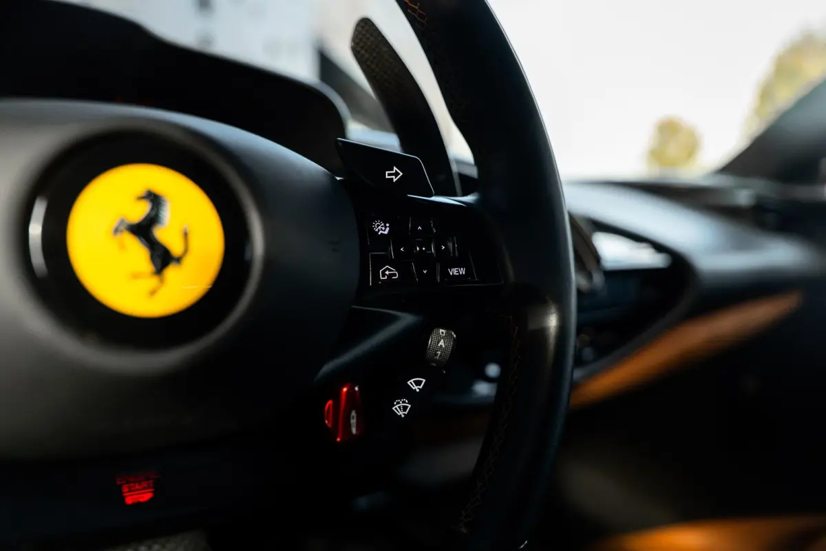4.0 V8 | Warranty | Lift | Carbon | Racing Seats | Carplay |