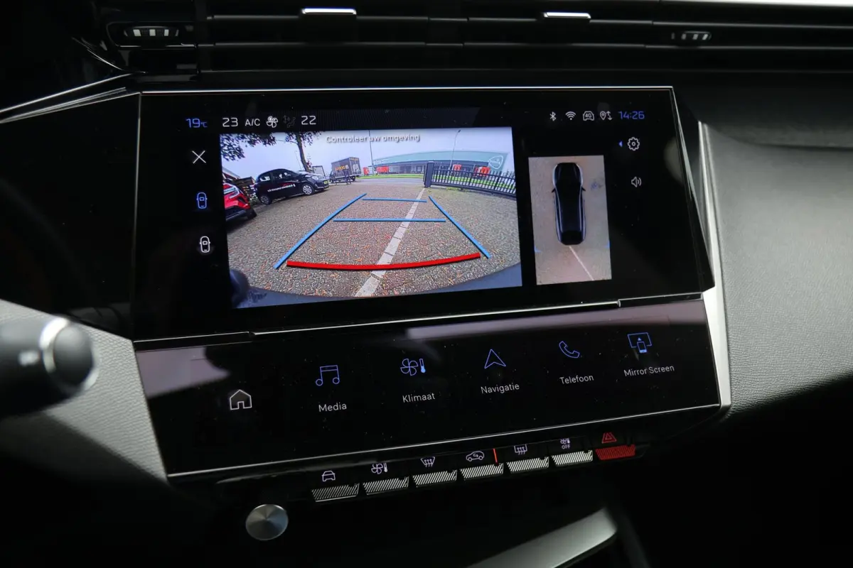 1.2 Hybrid 145 e-DCS6 Allure navi 360 camera acc keyless NAP